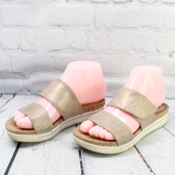 Adrienne Vittadini Calais Two Band Tan Leather Comfortable Slide Sandals 5.5 M - Picture 2 of 9